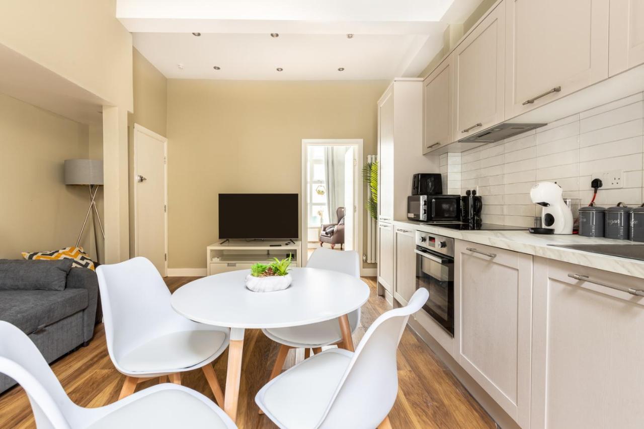 Modern 2Bd Flat In Camden Town Londonアパートメント エクステリア 写真