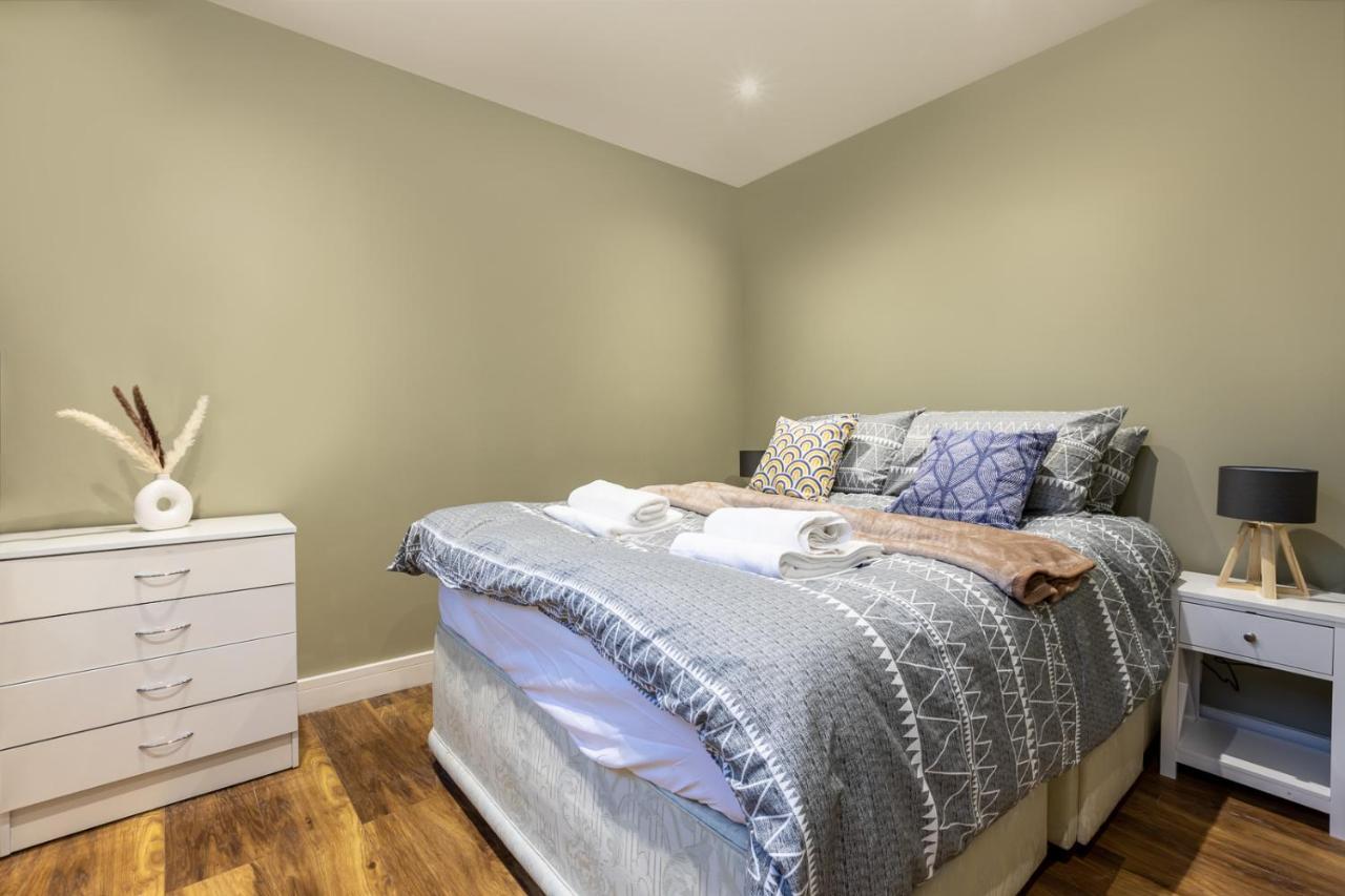 Modern 2Bd Flat In Camden Town Londonアパートメント エクステリア 写真